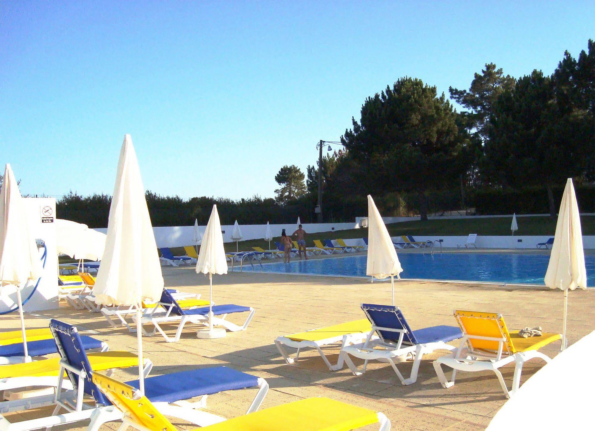 Parque De Campismo Orbitur Sitava Milfontes Hotell Malhadinhas Exteriör bild